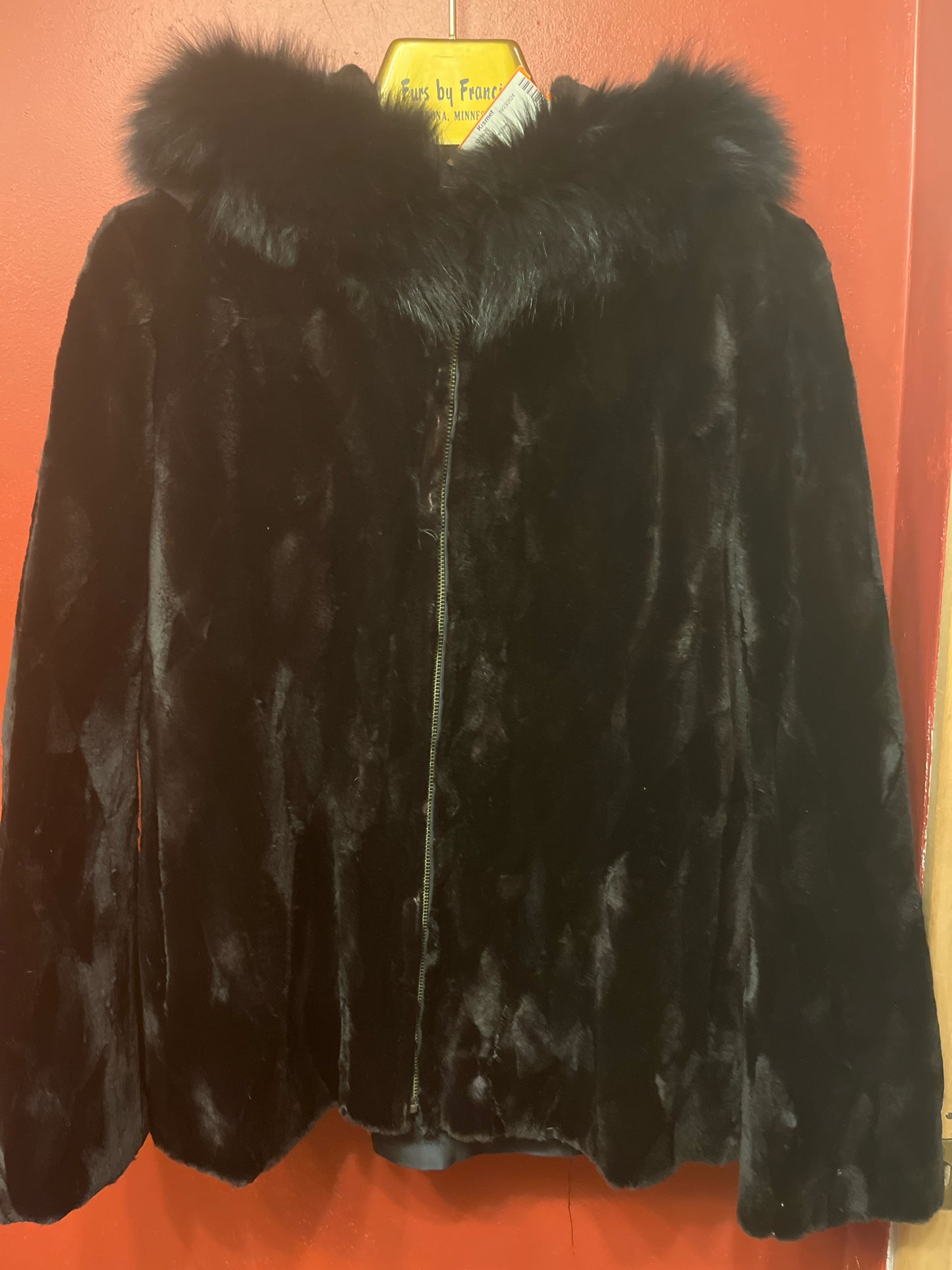 Size M Black Rabbit Fox Trim Fur