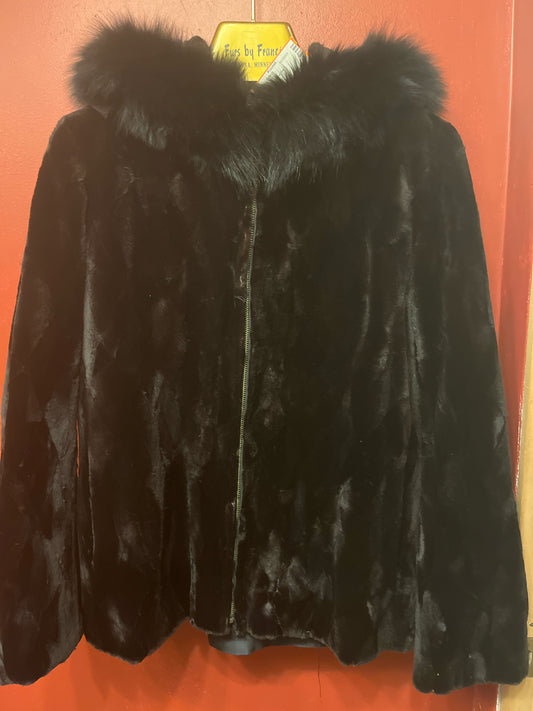 Size M Black Rabbit Fox Trim Fur